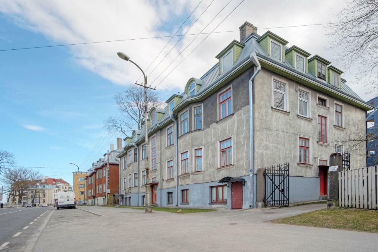 Studio On Tehnika 19 Tallinn Exteriör bild
