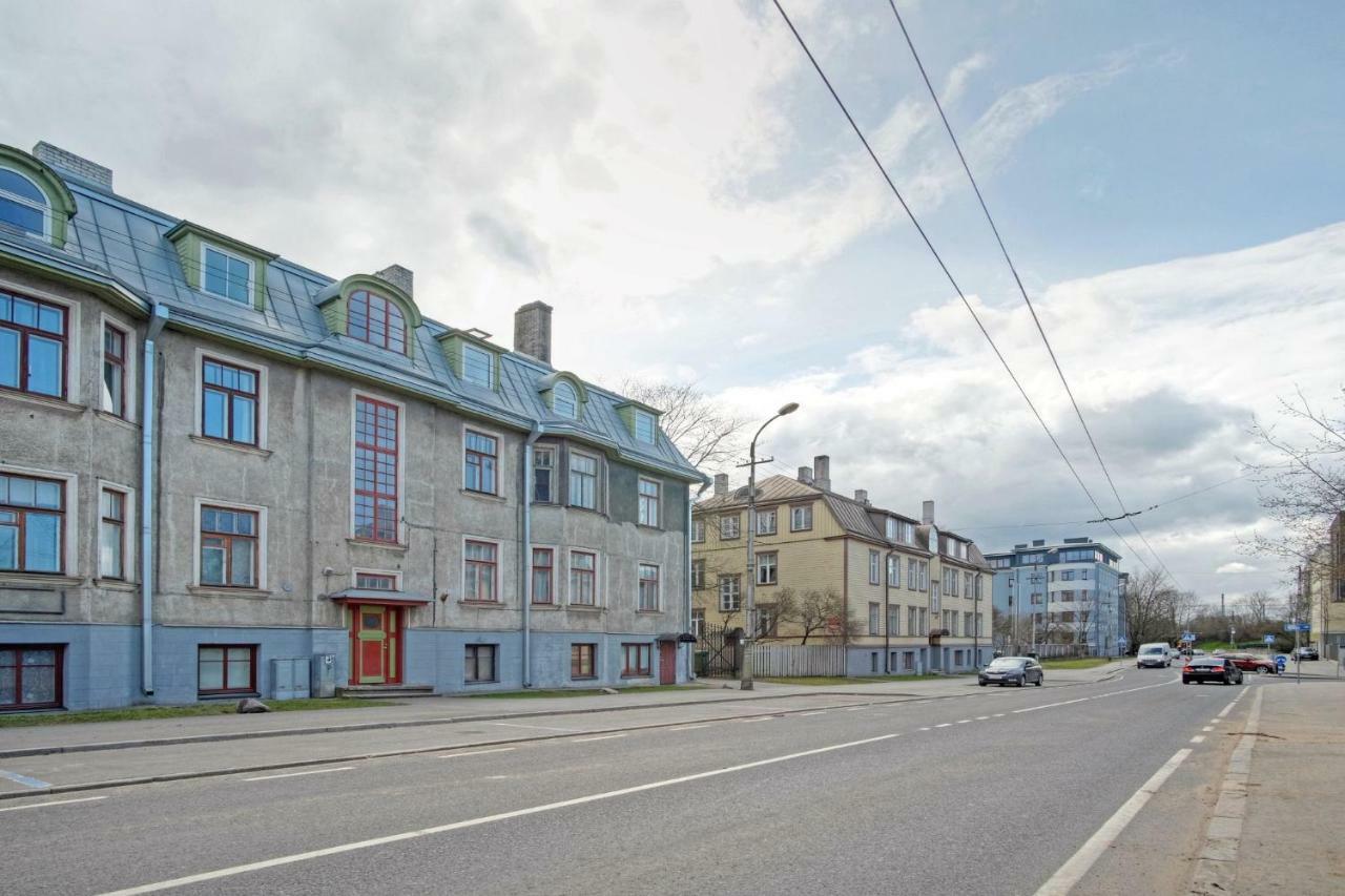 Studio On Tehnika 19 Tallinn Exteriör bild